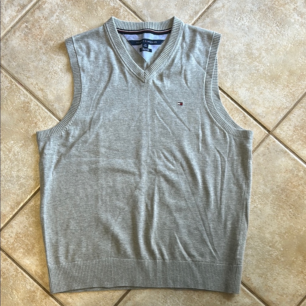Tommy Hilfiger 100% Pima Cotton Grey V Neck Sweater Vest Men's size L